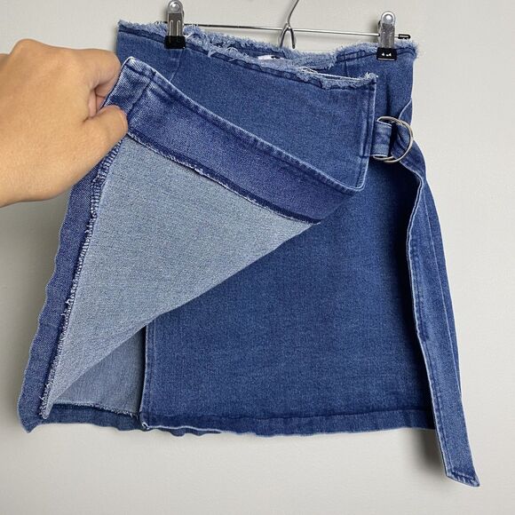 Emory Park Blue Denim Wrap Mini Skirt w D-Ring Buckle - Picture 2 of 6